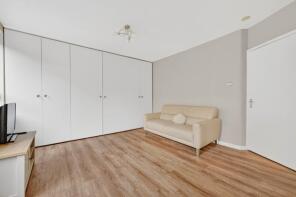 Flat 3, 92, Wilton Road, London SW1V 1DW