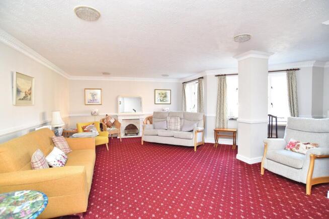 2 bed Flat for sale Image 12