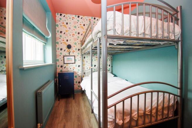 2 bed Ground Flat for sale Image 8