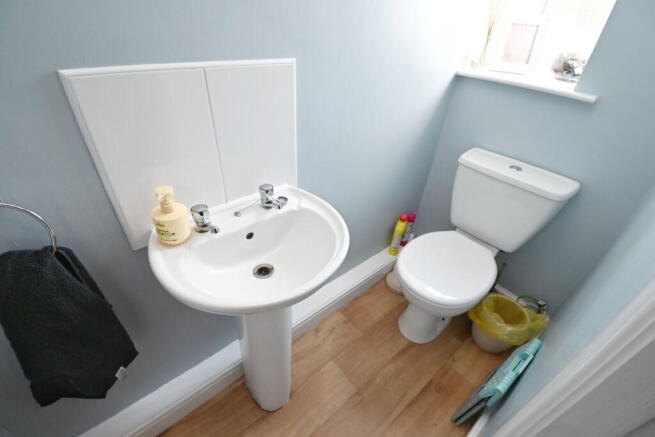 4 bed Town House for sale Image 8