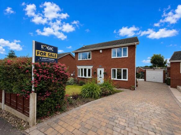 4 bed Detached for sale Image 4