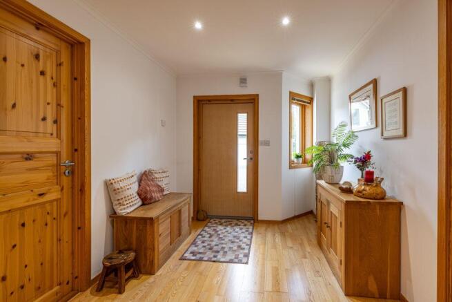 2 Kingsmeadow, Boleside Road, Galashiels, TD1 3NJ photo 4