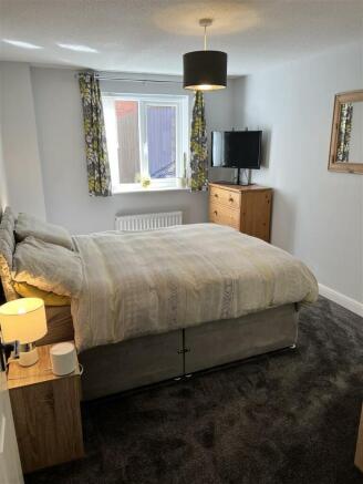 Bedroom4.jpg