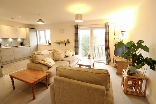 Lounge - Kitchen