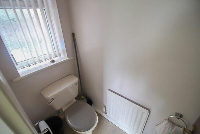 GROUND FLOOR W.C.