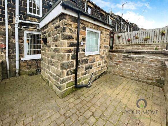 2 bed Terraced to rent Image 8