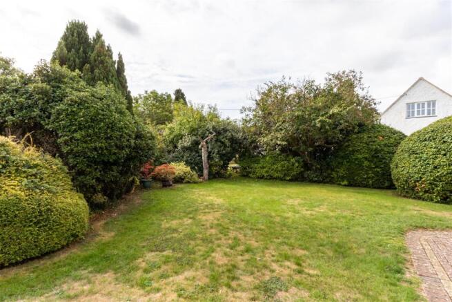 FrontGarden.jpg