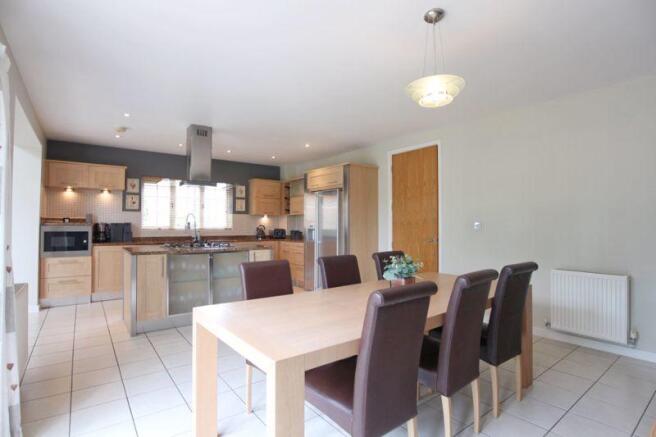 Kitchen/Breakf...