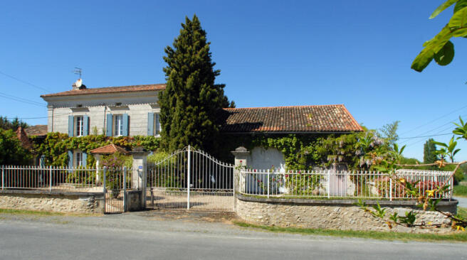 Photo 3