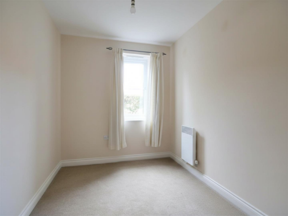 2 bed Apartment for sale Image 9