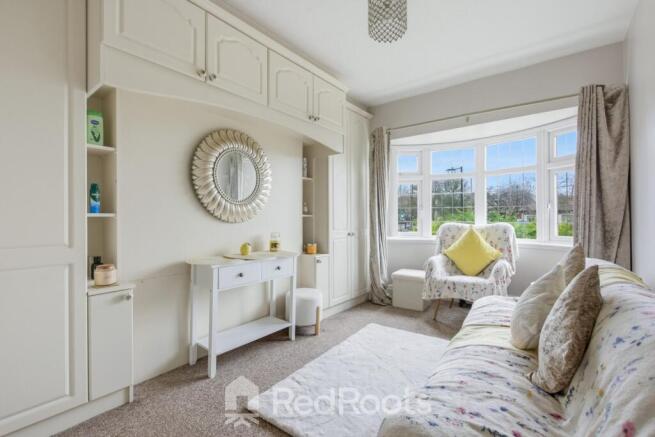 3 bed Semi-Detached for sale Image 6