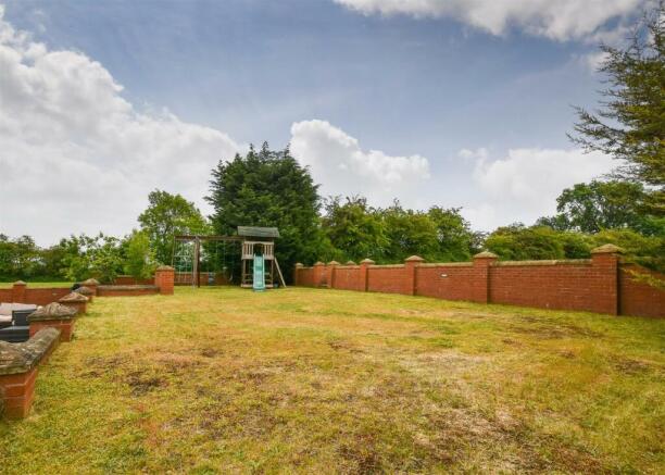 High Acre - Rear Garden 3.jpg