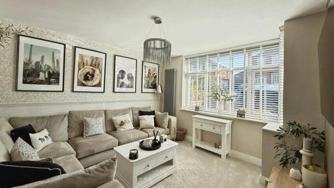 3 bed Semi-Detached for sale Image 9