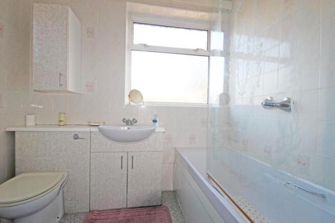 Bathroom.JPG