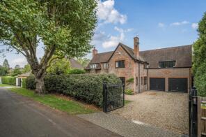 Chenar, Mile Path, Woking GU22 0JL
