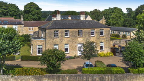 Bramham ~ Bramham Lodge, Lodge Drive, LS23