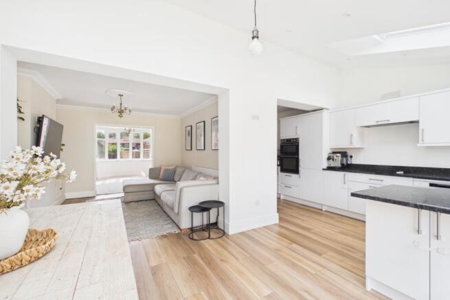 3 bed Semi-Detached for sale Image 9