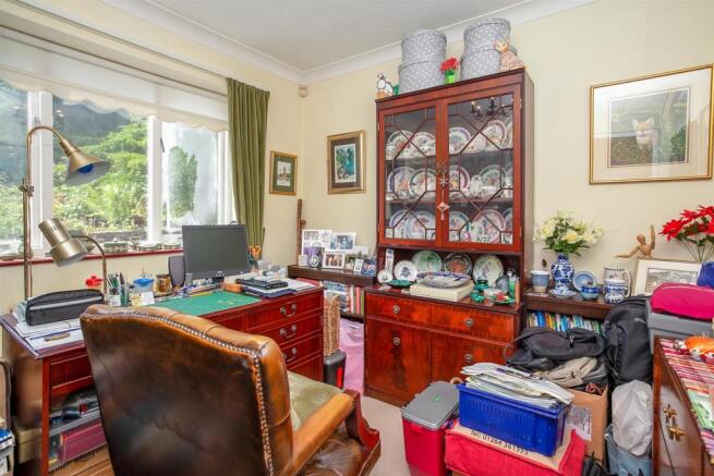 Dining Room.jpg