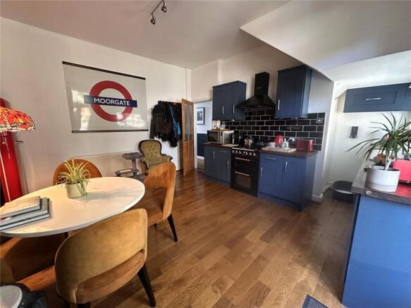 3 bed Terraced for sale Image 4
