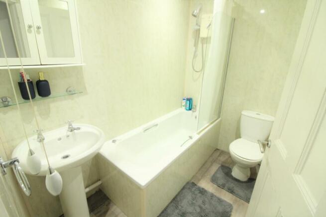 BATHROOM/W.C.