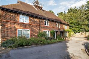 30, Mytchett Heath, Mytchett, Camberley GU16 6DP