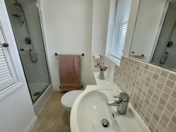 ensuite1.JPEG