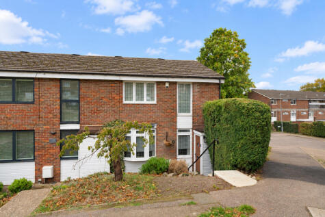 East Green, Hemel Hempstead, Hertfordshire, HP3 8AB