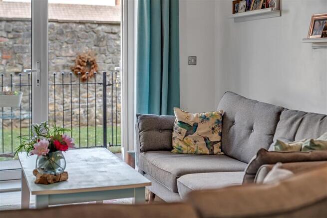 Thornfield House, Brentry Living Area 4.jpg