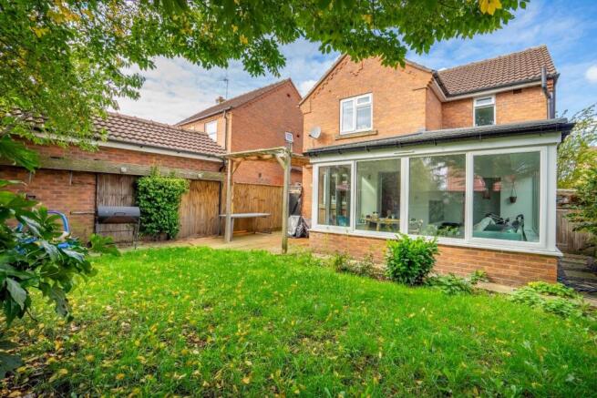 Chatsworth Avenue, Strensall, York photo 4