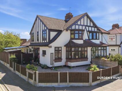 Valley Hill, Loughton, IG10