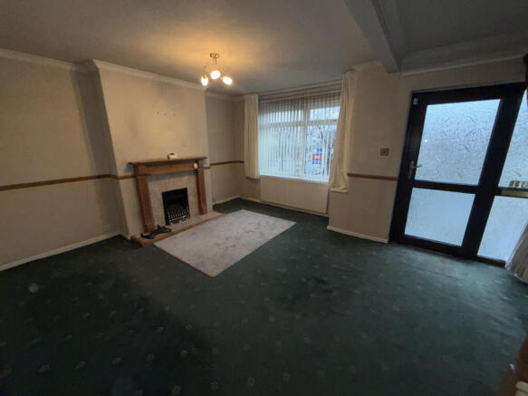 3 bed Semi-Detached to rent Image 6