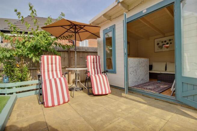 4 bed Detached for sale Image 12