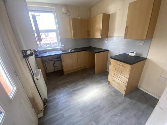 3 bed Terraced for sale Image 10