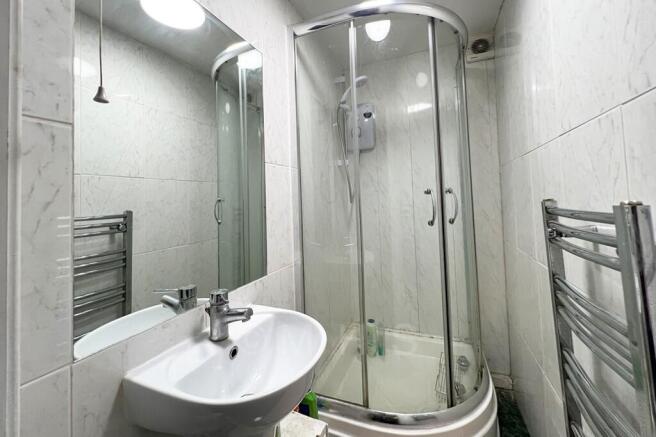 6 bed Terraced for sale Image 12