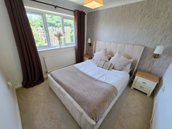 3 bed Semi-Detached for sale Image 10
