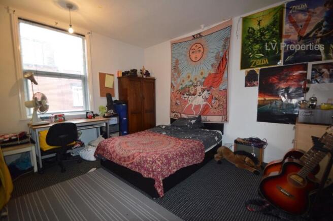 3 bed Terraced to rent Image 7