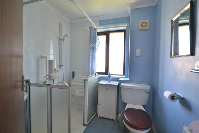 Shower Room.JPG