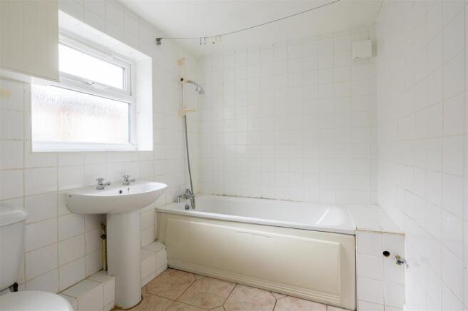 2 bed Terraced for sale Image 8