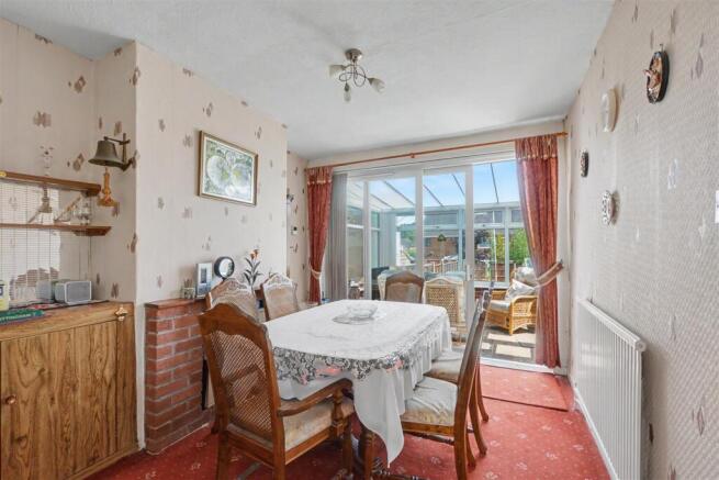 Dining Room_1.jpeg