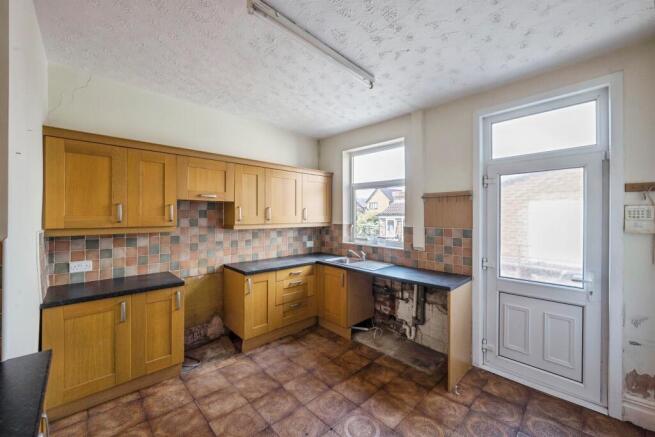 4 bed Semi-Detached for sale Image 7