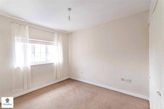 3 bed Apartment for sale Image 5