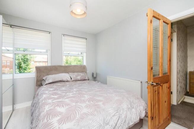 3 bed Terraced for sale Image 8