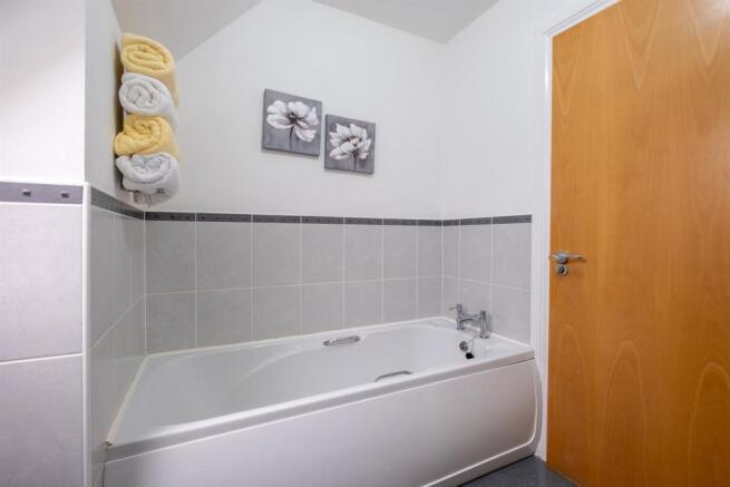 050-10 Baxter Brae, Cleland, ML1 5FG.jpg
