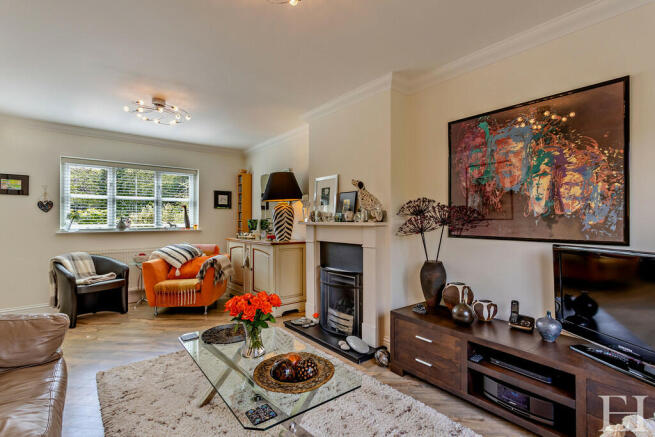 8574160-interiorW...