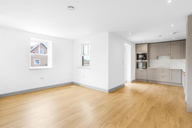 1685129273 - F2 -10.jpg