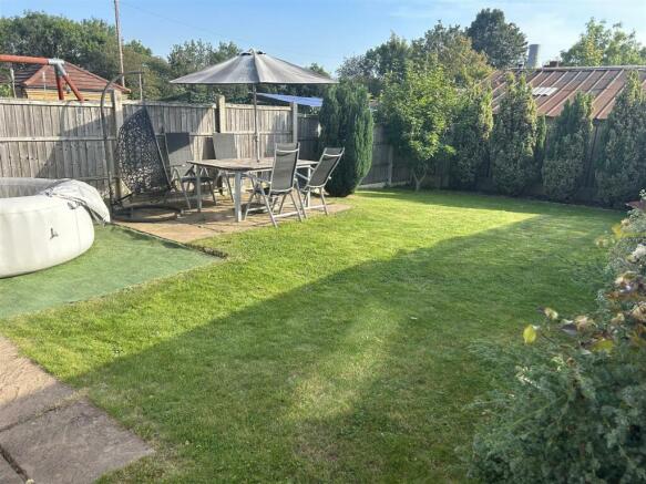 rear garden 1.jpg