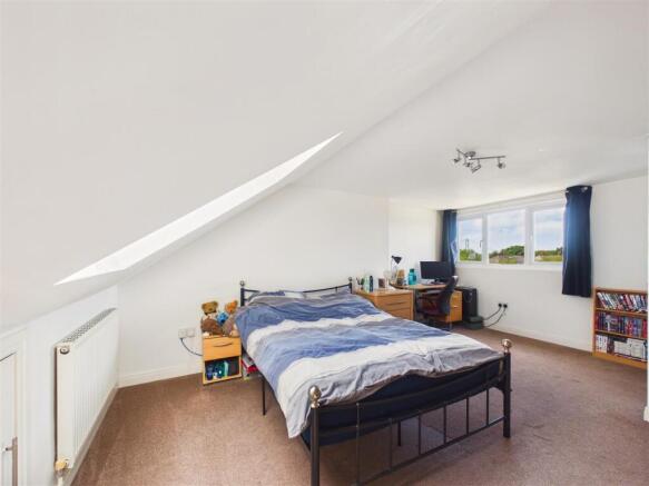 4 bed End of Terrace for sale Image 9