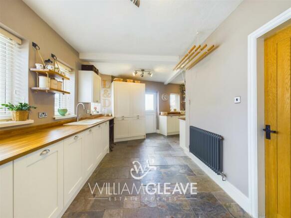 Kitchen/ Breakfast R