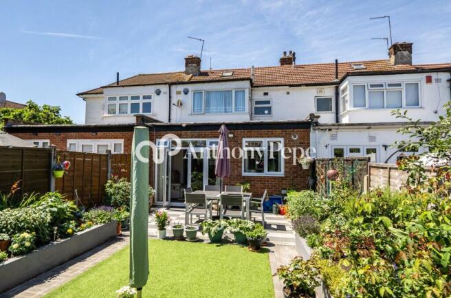 Stewartsby Close, Edmonton, London, N18 photo 4