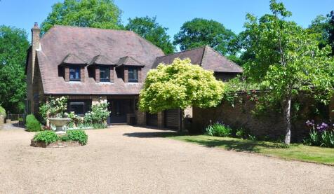 Hogs Back, Farnham, GU10